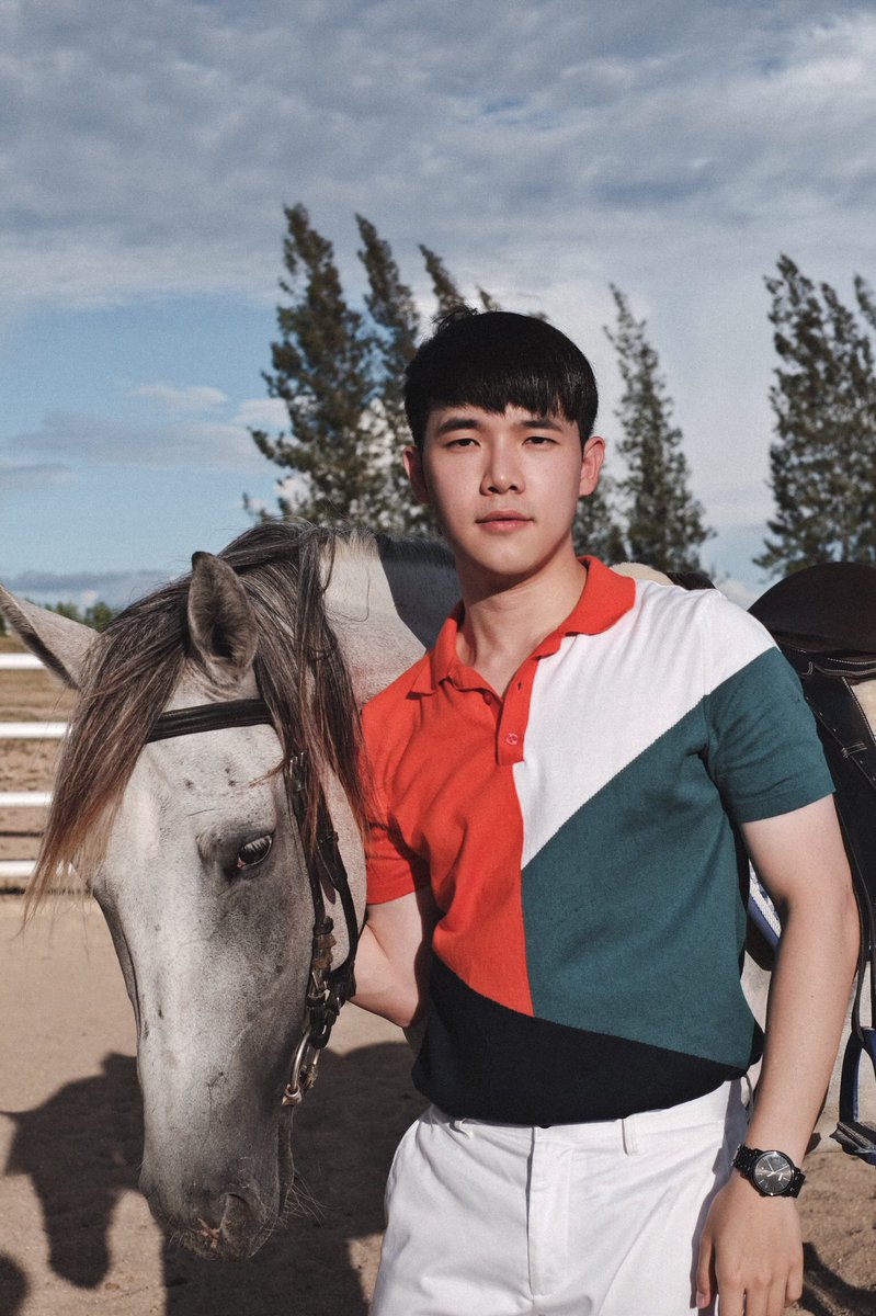 wasusatang's tweet photo. ม้า สามารถรับรู้จิตใจของผู้ขี่ได้
หน้าม้า สามารถปิดเหม่งได้
เรา สามารถกินบุฟเฟต์ได้ https://t.co/uU68z4yEDr