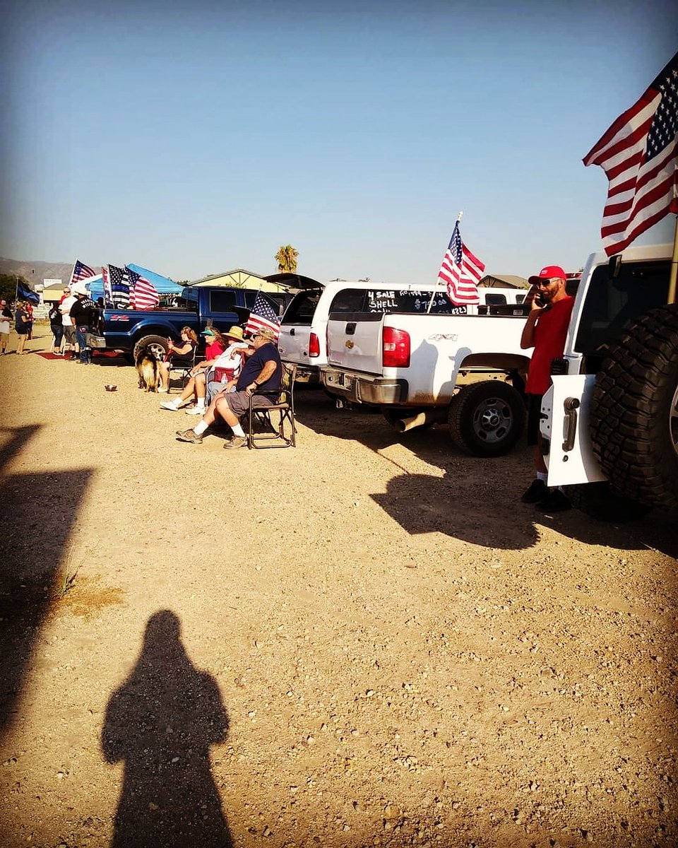 BlueLineCrew909's tweet photo. Another event for the books. Was a good turn out and cant wait for our next event. Stay tuned. 
#yucaipa #bluelinecrew #YPD #backtheblue https://t.co/pPbV8LpWP5