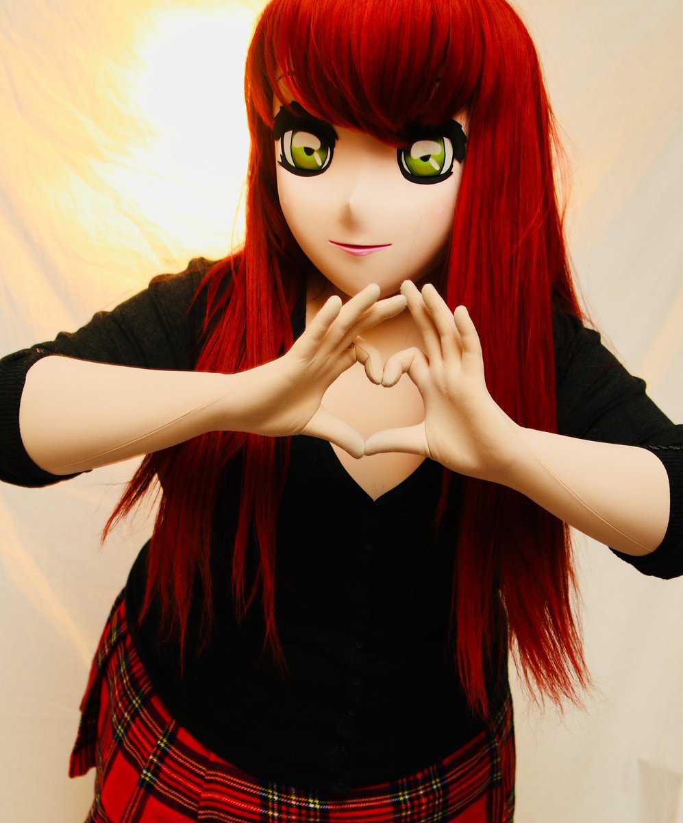 Being a redhead is the best! So is sending love out to friends during this crazy time~ ❤️