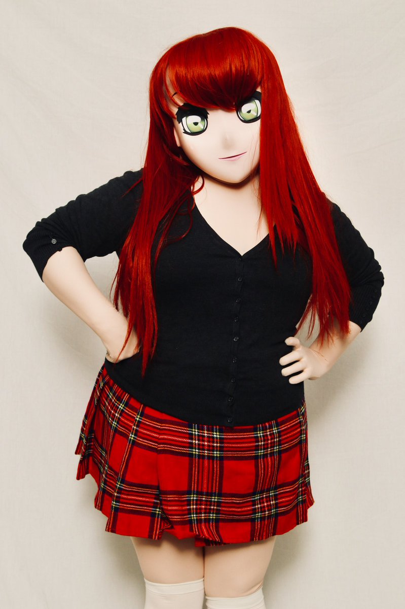 LexiNingyo's tweet photo. Being a redhead is the best! So is sending love out to friends during this crazy time~ ❤️ https://t.co/EHlvKmDXt7