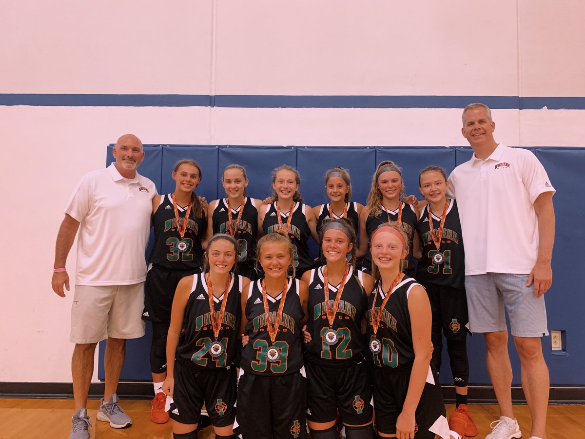 allison_scheu's tweet photo. 🥇🥇🥇
Spent the weekend in the gym and ended up with a 1st place medal! Another great weekend of basketball. Couldn't have done it without my teammates and coaches!! I will be back in the gym tomm as my team plays in the boys Monday night league! @IN_Elite25Perry @IndianaElite https://t.co/M16qVZ83c0
