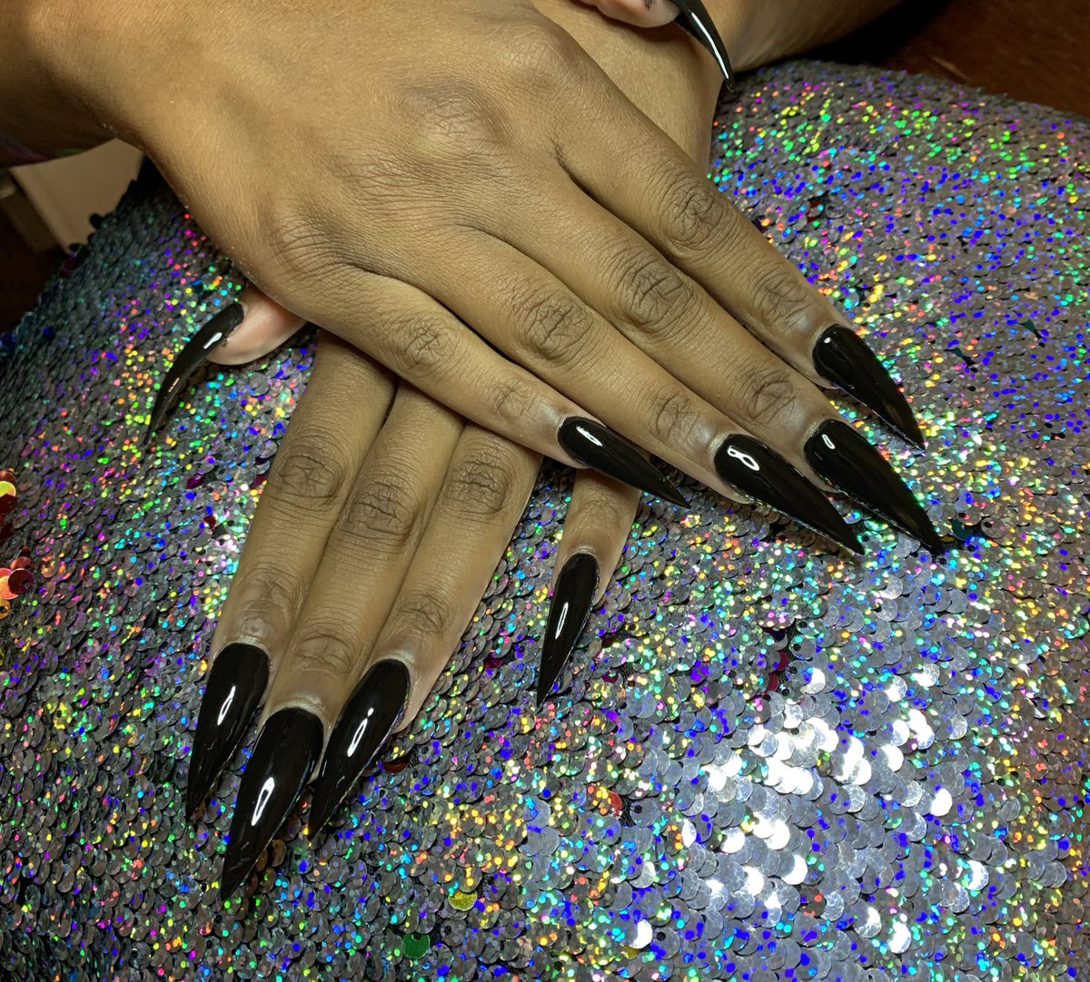 itskedollasign's tweet photo. BOOKYOURSETS WITH ME LADIES 💅🏽 #DollaNails https://t.co/xI8k3SARhZ