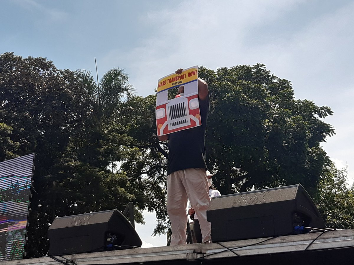 Ruben Baylon, Piston: Ang tanging kahilingan namin, 100 percent na makabalik sa pamamasada. Magkano na nga ba ang nawala na kita sa loob ng apat na buwan ng mga drayber at operator?  #WakaSONA2020