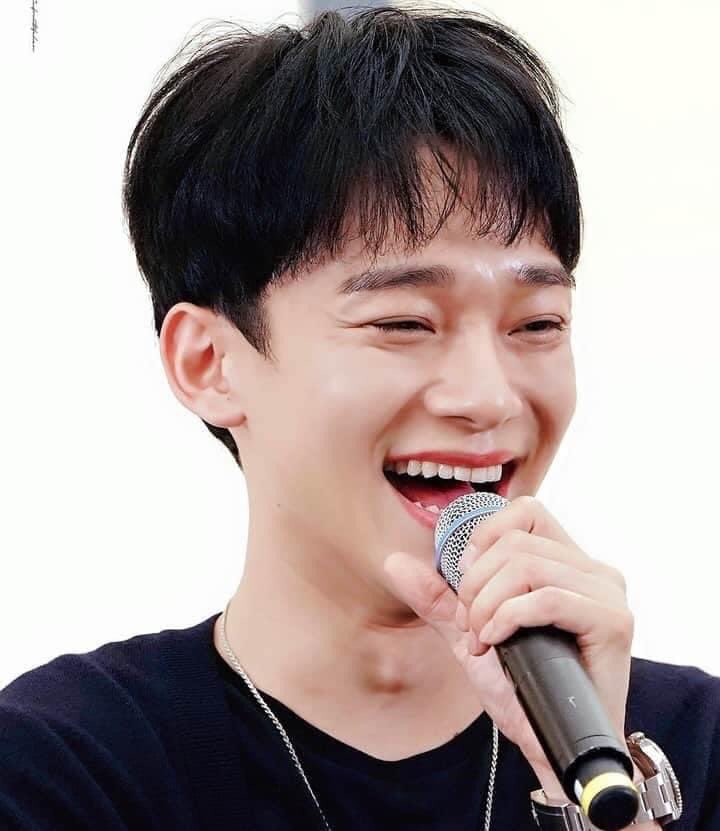 EXO18852955's tweet photo. My precious smile 🥰🥰💕 #SMProtectChen #첸_노래해줘서_고마워 @weareoneEXO https://t.co/VtCPxySwHW