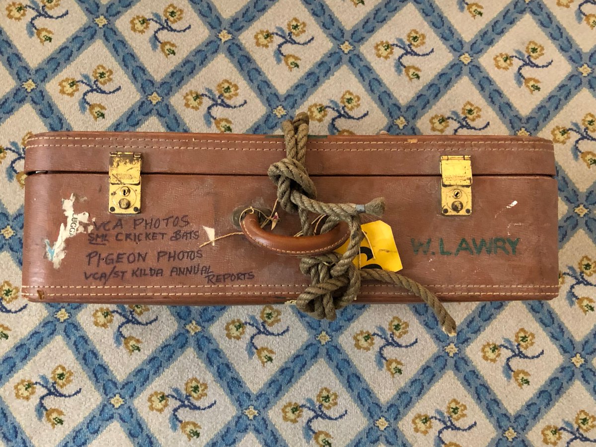 At this tough time, a short story of happy discovery. A story about a suitcase. Kept in a Melbourne wardrobe, unopened in half a century. It belongs to Bill Lawry. Cricket commentator extraordinaire. Test captain. Pigeon racing champion. Legend.  #BillLawry 1/5