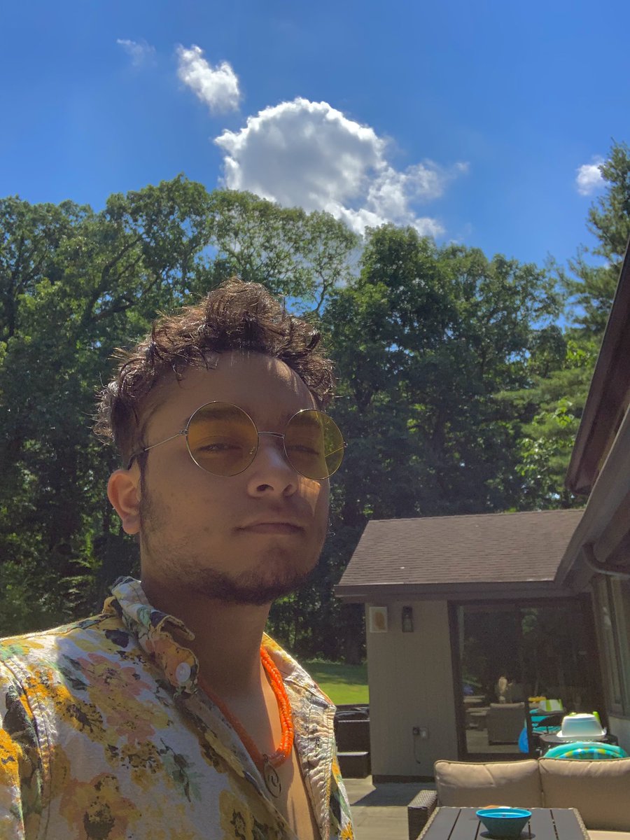 Typicaleo's tweet photo. ☀️ Sunny-D (like the juice) ☀️ https://t.co/F9L5j4R0qc