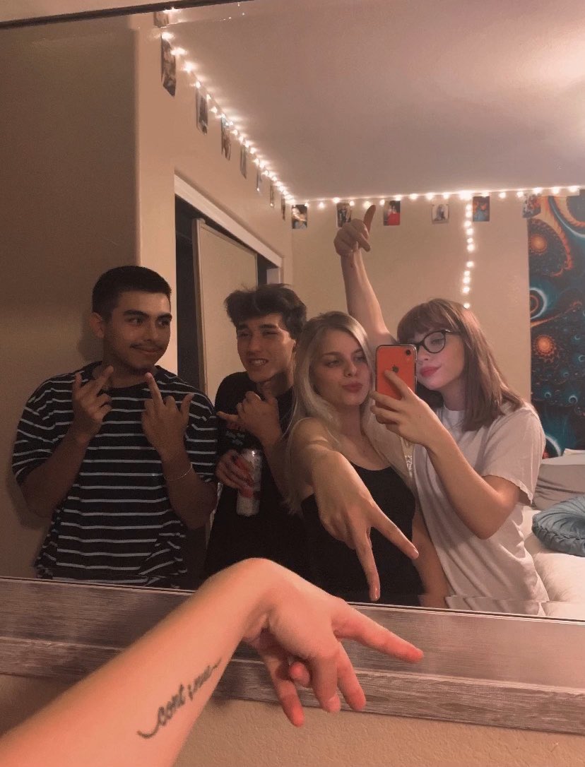 z0eyyyyy's tweet photo. foreva typa thing https://t.co/G5TgJnsHWZ