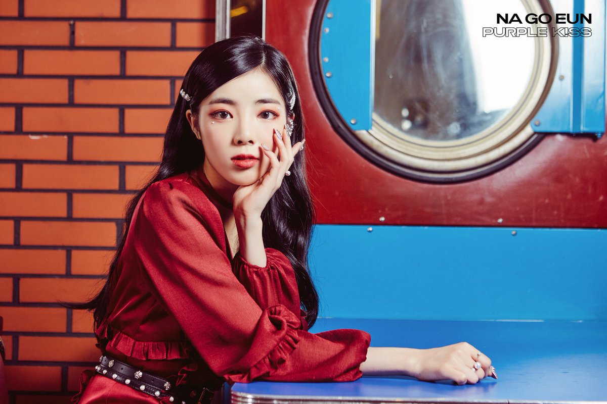 RBW_PURPLEKISS's tweet photo. [#퍼플키스]

Debut Trailer : New Iconic

🔸 Debut Trailer Photo 🔸
🔸 나고은(Na Go Eun) 🔸

#PURPLE_KISS #Debut_Trailer 
#나고은 #Na_Go_Eun https://t.co/pCBWJVcWrQ