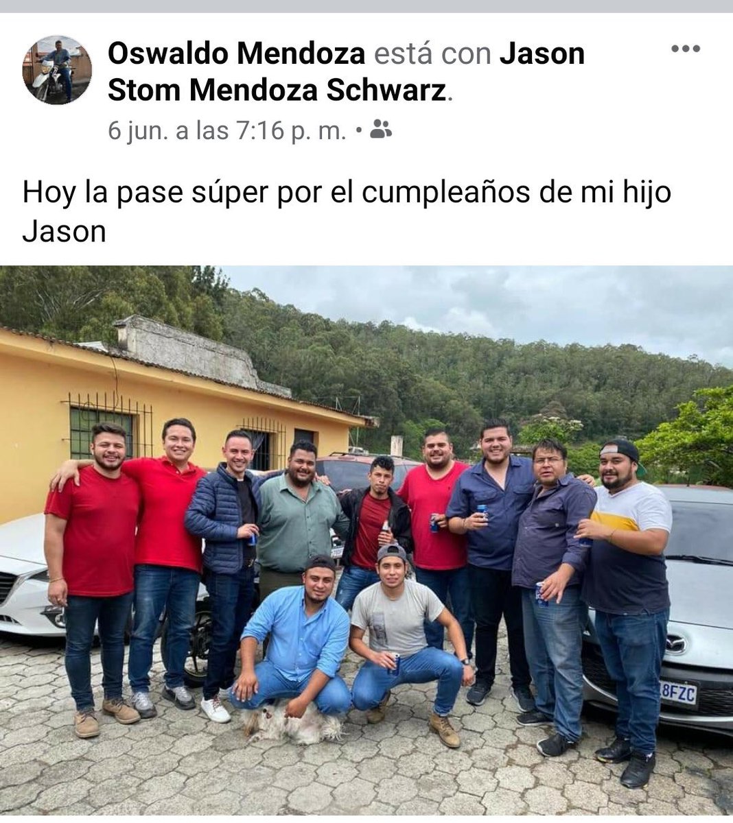 cuarentena_gt's tweet photo. “Otros irresponsables que se juntan a chupar en La Antigua, hasta el papá está metido ahí.

No es la primera vez que lo hacen” https://t.co/TDLgTqYVrT