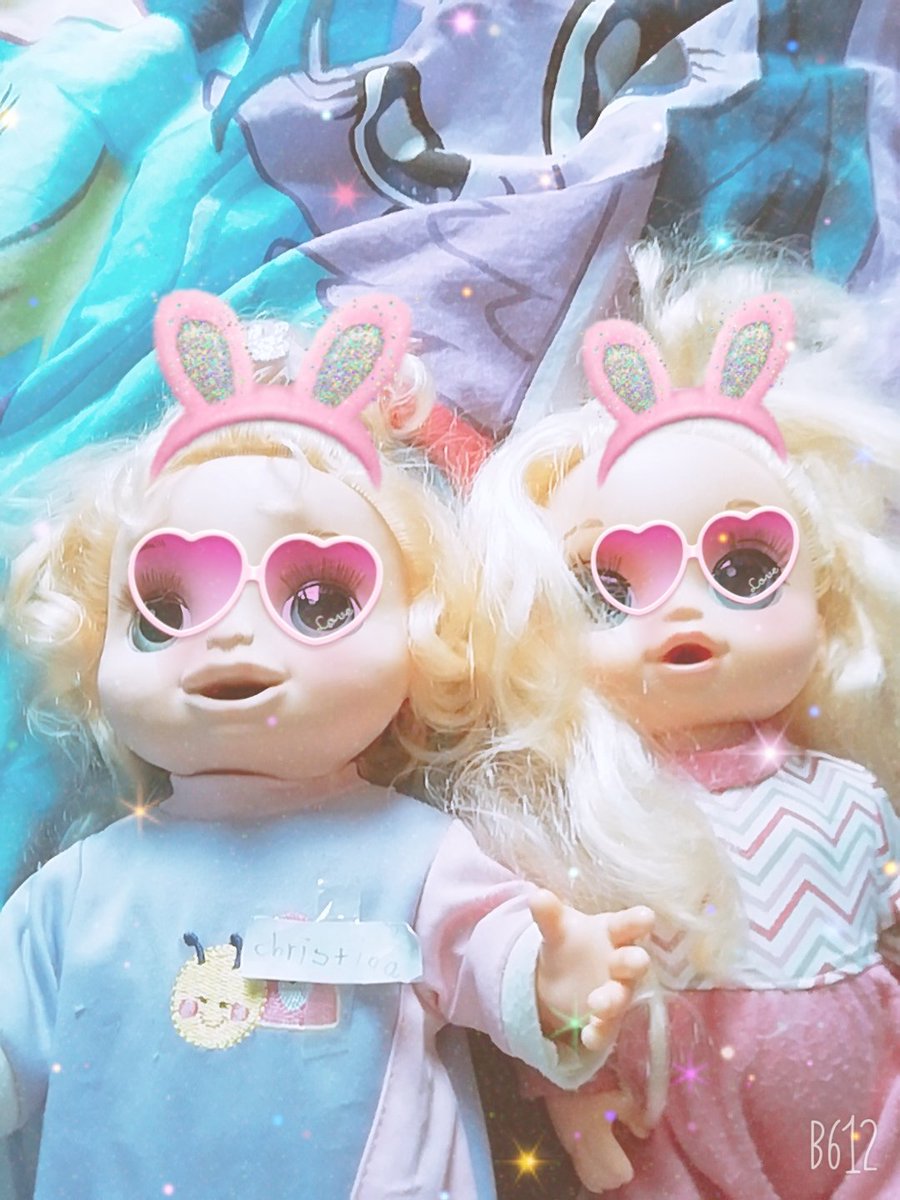 With my sister emma we're a singer me is Taylor Swift emma is Ariana grande