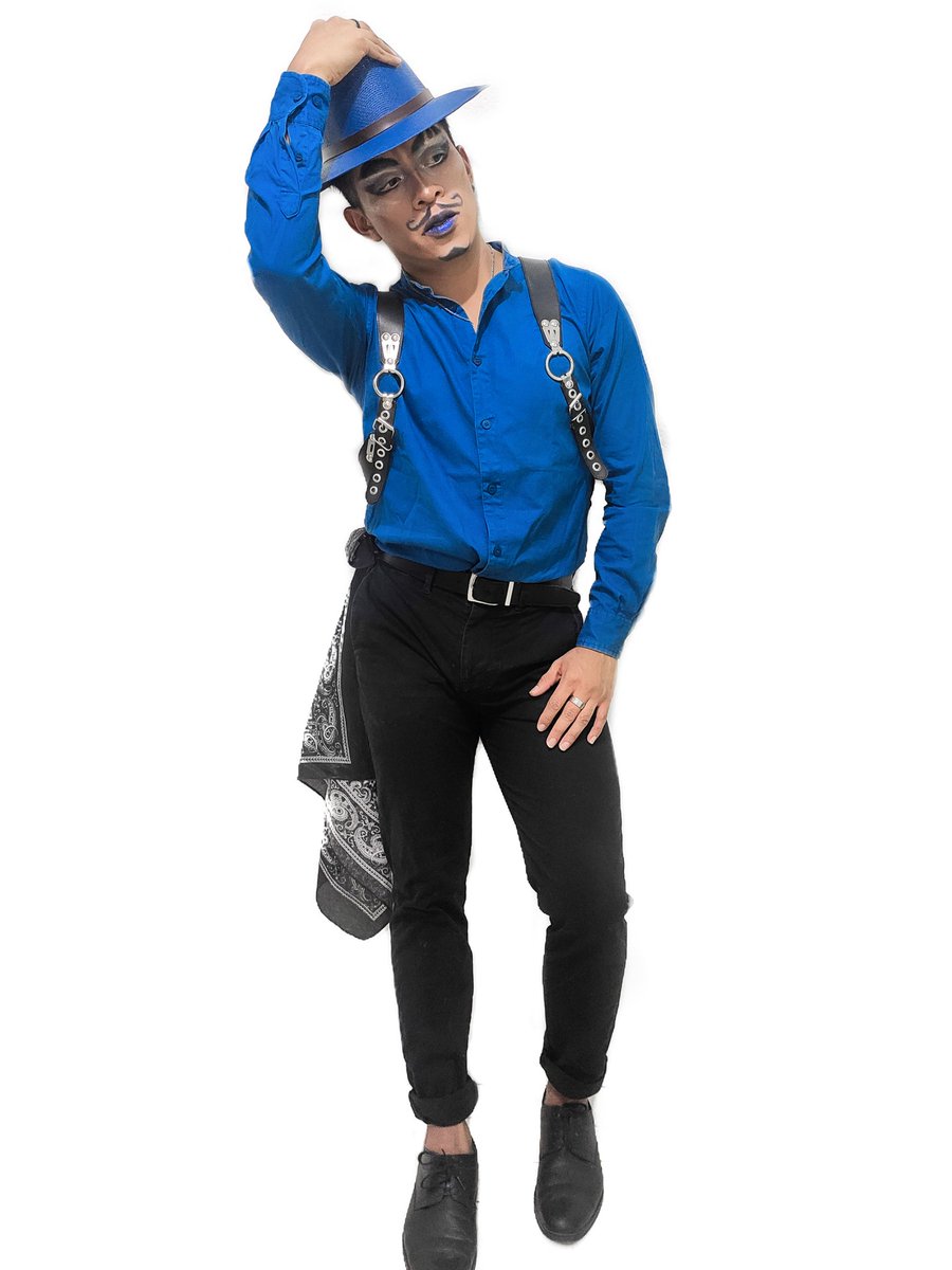 anngelopop's tweet photo. The Blue Boy 💙🖤👑
#LIFEIMITATESART
#reyangelo #bioking #dragking #dramaboy #dragboy #dragkingmexico #makeup #makeupartist #dragqueen #dragkings #gay #dragméxico #dragkingsofinstagram #dragkingmakeup #draglife #bocetos #lgbt #instagay #gayboy #menstyle #fashion #blue #sadboy https://t.co/Hrz6fWnAbu