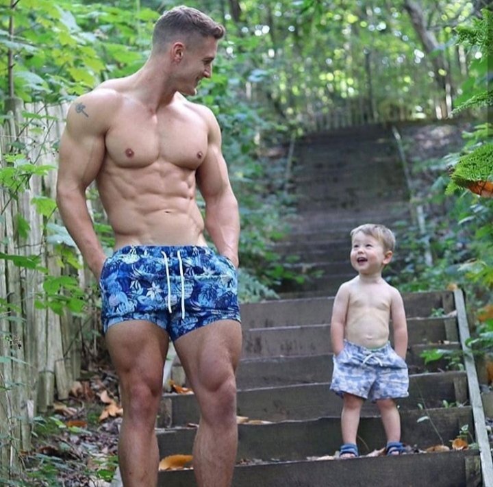 Jagatjitmohanta's tweet image. PIC ଟା ଭଲ ଲାଗିଲା ତ ପୋଷ୍ଟ୍ କରିଦେଲି ।
ଆପଣ ମାନେ କଣ କହିବେ ??
କେମିତି ଲାଗୁଛି ??
#samestyle #fatherandson #smile