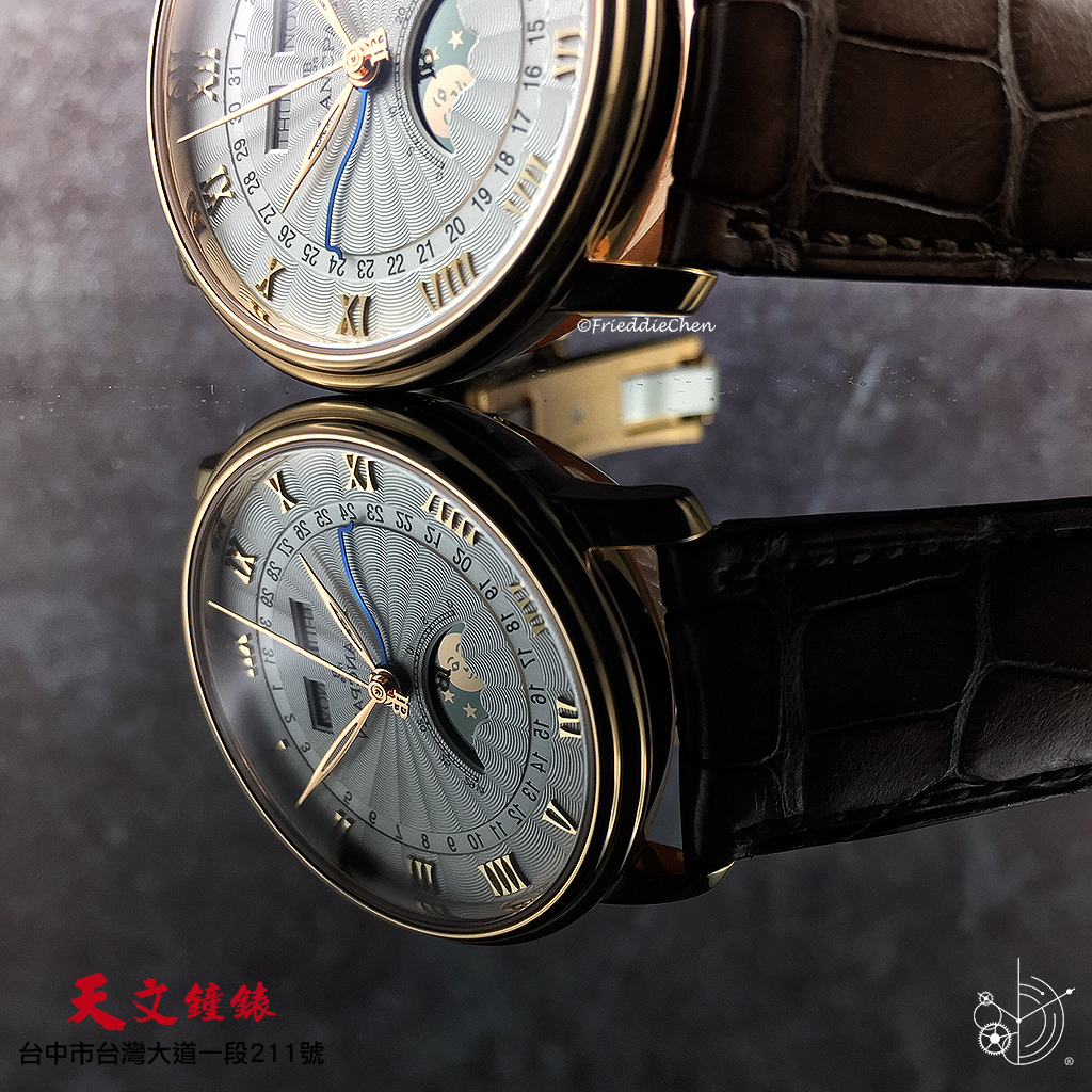 tienwenwatch's tweet photo. #全日曆 #CompleteCalendar [1]

#Blancpain #寶珀 #Villeret 此腕錶，放射紋飾羅馬時標搭配柳葉針，獨特藍鋼蛇型日期指針，月份與星期居中對稱與月亮臉遙相呼應

天文鐘錶|台灣大道一段211號 +886422256476

#TienWenWatch #TienWen #天文鐘錶 #天文創始總店 #台中錶店 #鐘錶維修 #手錶保養 #台中天文 https://t.co/IwDBfpKeuV