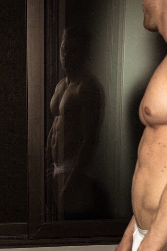 𝙇𝙚𝙤𝙣 𝙎𝙘𝙤𝙩𝙩 𝙆𝙚𝙣𝙣𝙚𝙙𝙮 (@leonkennedyss) on Twitter photo 