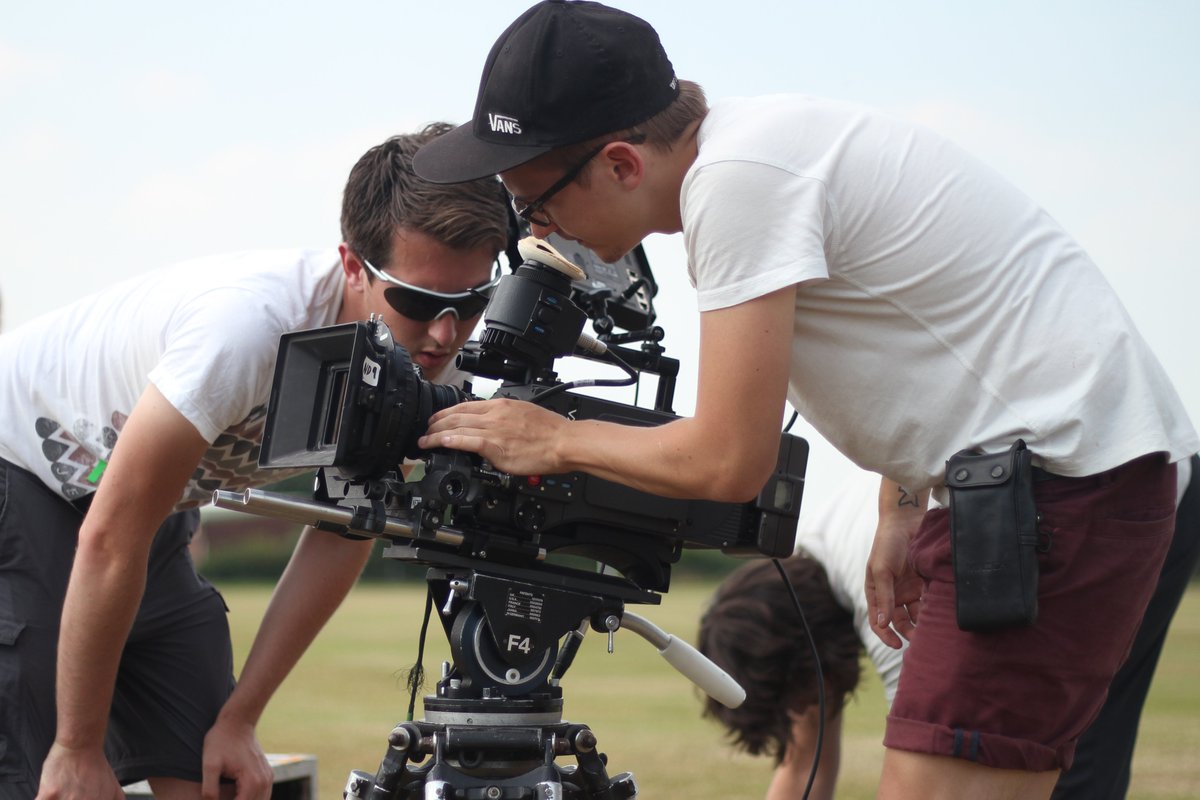 NFTSFilmTV's tweet photo. Working in the #film & #TV industry & looking to #upskill your camerawork?
Train to work with #AlexaMini, #AlexaXT, #35mm, #16mm & more on the @NFTSFilmTV Assistant Camera Diploma.
Get all the info here: https://t.co/UZAOLpAP0k
#StandOutwithNFTS https://t.co/zrovTKvmX3
