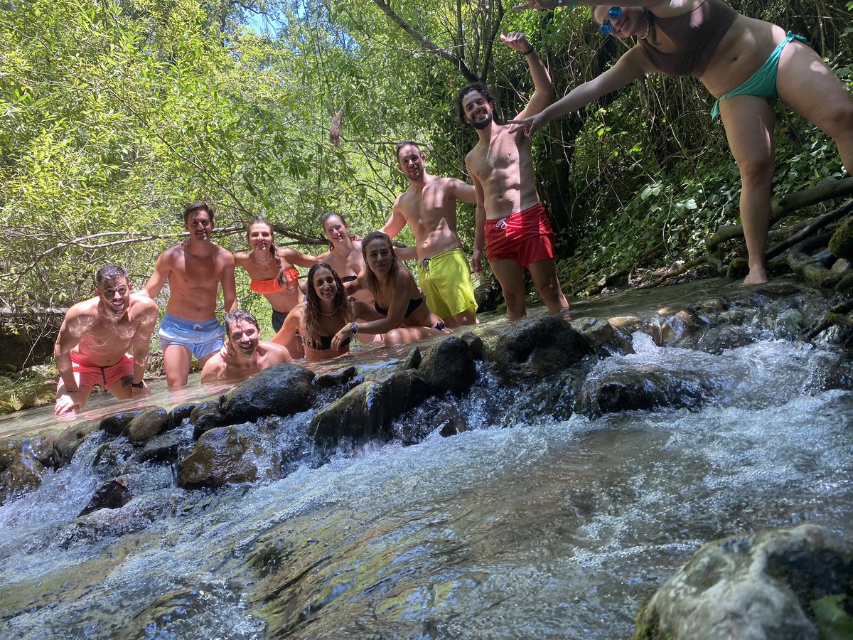 Clara_Sanchezz's tweet photo. Días rurales 🔝 con mis ineftos favoritos ⛰🍃@loschozos #profesEF 💪🏻 https://t.co/pNTZ3CkB0i