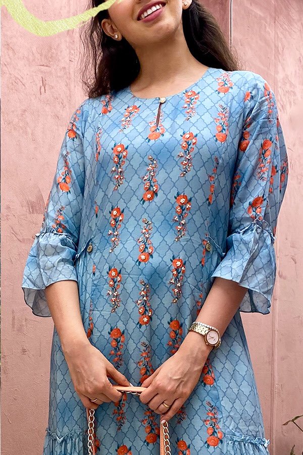 ThreeThree_in's tweet photo. Whether you love experimentation or are too busy or lazy to put an outfit together, you’ll love this set! The breezy set is perfect for girls-on-go. A look that’s stylish yet comfy!

📍- Three|Three Store, Sector 17, Vashi, Navi Mumbai - 400703

#ModernicLuxe 
#ThreeThreeStore https://t.co/BTMN7oKwIw