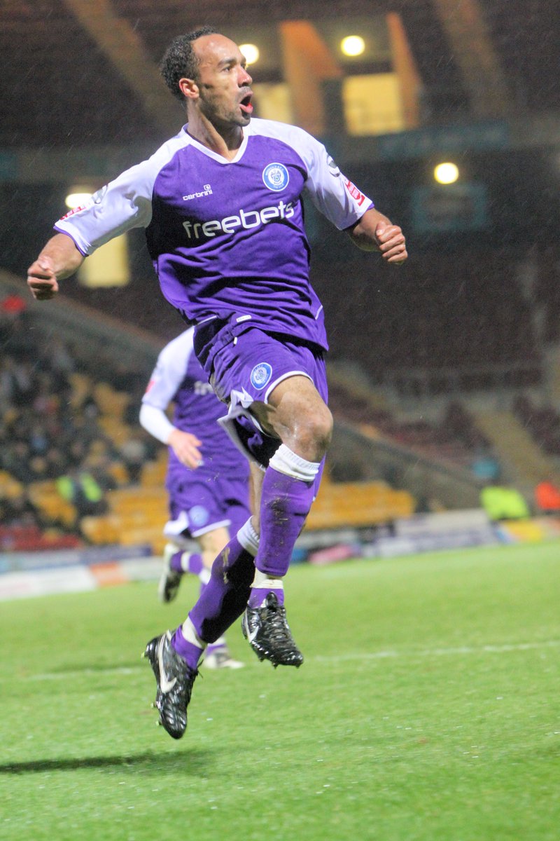 DySporting's tweet photo. Todays @officiallydale celebrations come from a 3-0 win at Bradford in 2009 Chris O'Grady celebrates scoring and @IAmJoeThompson celebrates with Chris Dagnall and Will Buckley after the first of Daggers brace. https://t.co/W42QPxcGCh