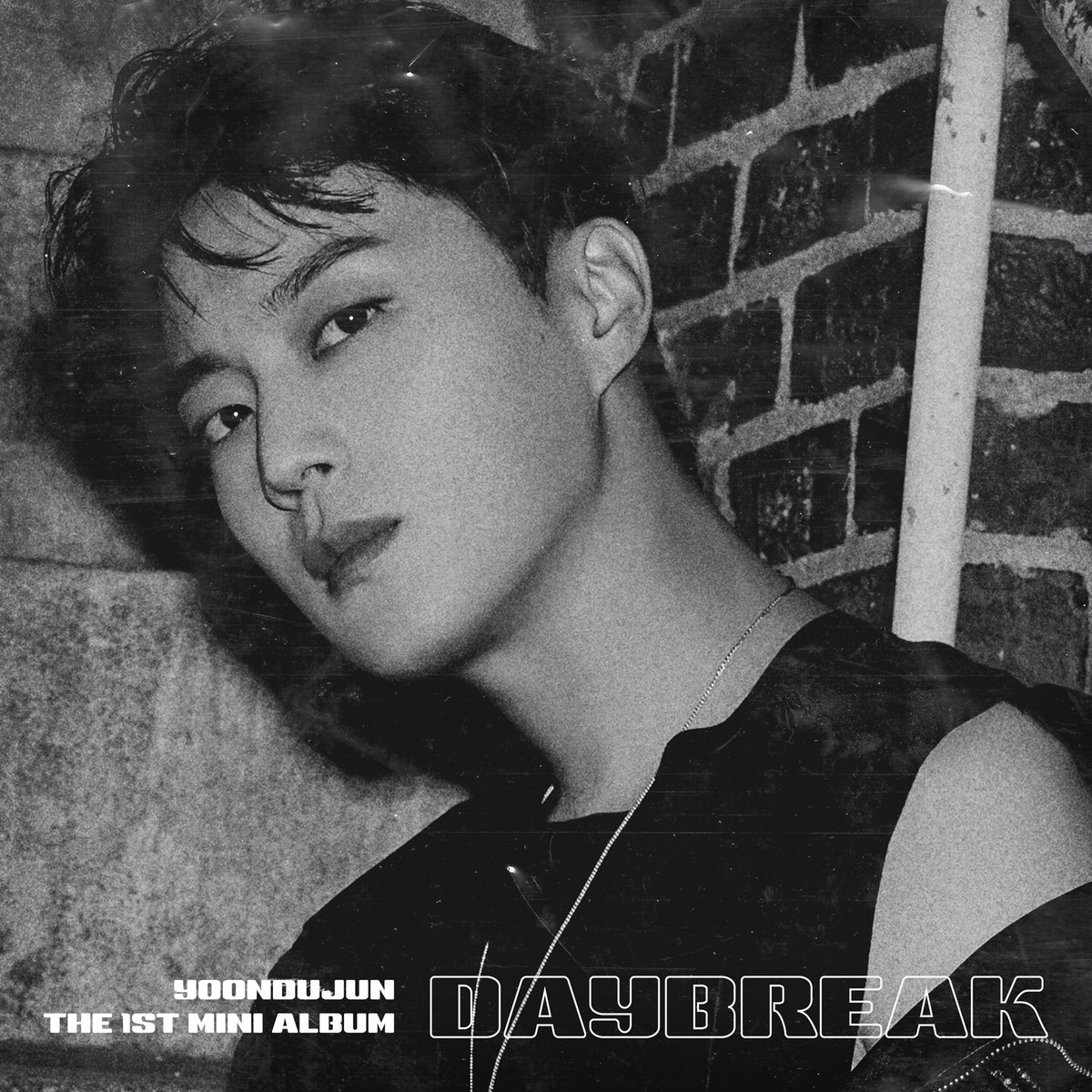 Highlight_AUent's tweet photo. [공지] YOON DU JUN THE 1st MINI ALBUM [Daybreak] 발매 안내
하이라이트 윤두준 님의 첫 번째 미니 앨범 [Daybreak]가 발매되었습니다. 각 온라인 음원 사이트를 통해 감상하실 수 있으며, 많은 사랑과 응원 부탁드립니다:)

#하이라이트 #Highlight #윤두준 #YOONDUJUN #Daybreak #LonelyNight https://t.co/lDF2npUVqV