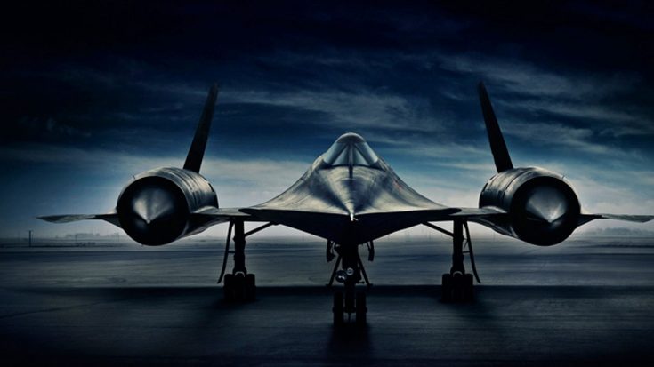 RT if you ❤️ the Blackbird. The awe-inspiring fire-breathing night creature herself: the Lockheed SR-71. This must mean we have reached 71% funded. Let's get the final 29% nailed &amp; get this book on the shelves! Pre-order for your best friends here: unbound.com/books/hushkit/