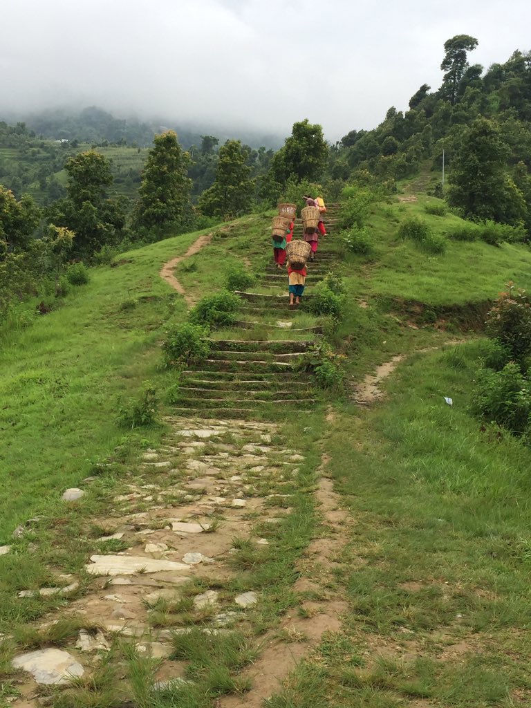 Binod1441's tweet photo. The most beautiful view: “Women living around the Kathmandu valley returning to their home after shopping early at the morning”.
#Thankot,Kathmandu https://t.co/xYJUfizXmz