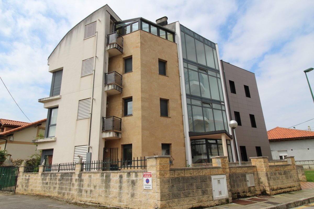 ibarrio's tweet photo. #Apartamento a la #Venta en #Suances, #Cantabria
Precio: 98.000€

Ubicado en la Calle 25 Agosto
Superficie: 71m2

2🛏1🛁
Parking+Balcón+Calefacción

#InmobiliariaBarrio #Inmobarrio

https://t.co/yiwWhULUpc

#Santander #inversion #Realestate  #Casas #Apartamentos #Pisos https://t.co/rnvhHPzj9d