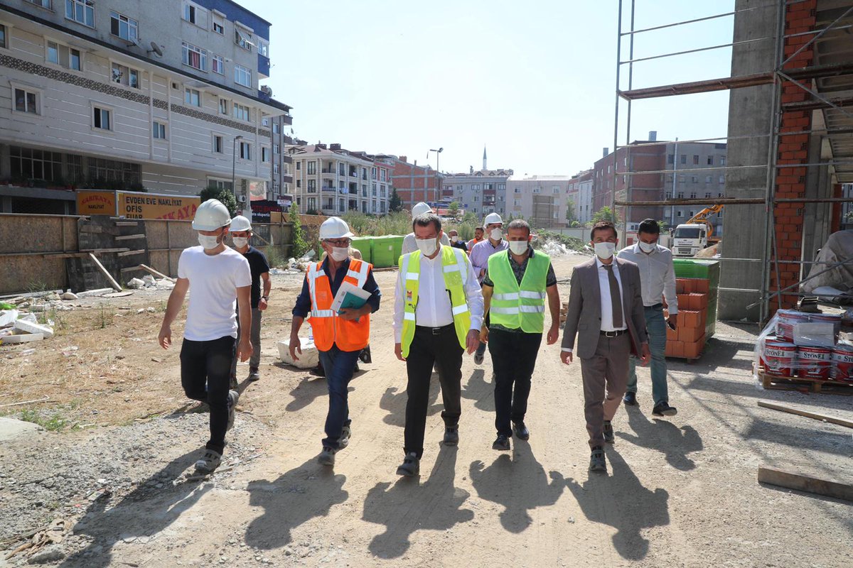 omerrarisoy's tweet photo. Kıyasıya mücadeleler, büyük sevinçler, yeni yetenekler için hazırlanıyor.👍 

Spor Toto Teşkilat Başkanlığı desteğiyle yapılan #Zeytinburnu Buz Pistimiz, önümüzdeki yıl hizmete girecek inşallah. @kasapoglu

#Pazartesi https://t.co/OxHz8pfCPl