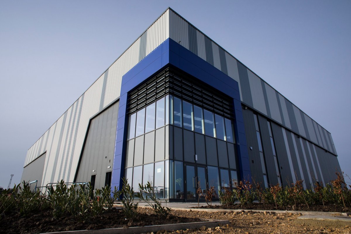 TeesAmp's tweet photo. Businesses at TeesAMP are at the centre of a world-class #advancedmanufacturing network w extensive supply chain & excellent connectivity to the rest of the UK. Contact Stephen Brown s.brown@doddsbrown.co.uk or Richard Scott richard.scott@cushwake.com to discuss available units https://t.co/g3JGXSspft