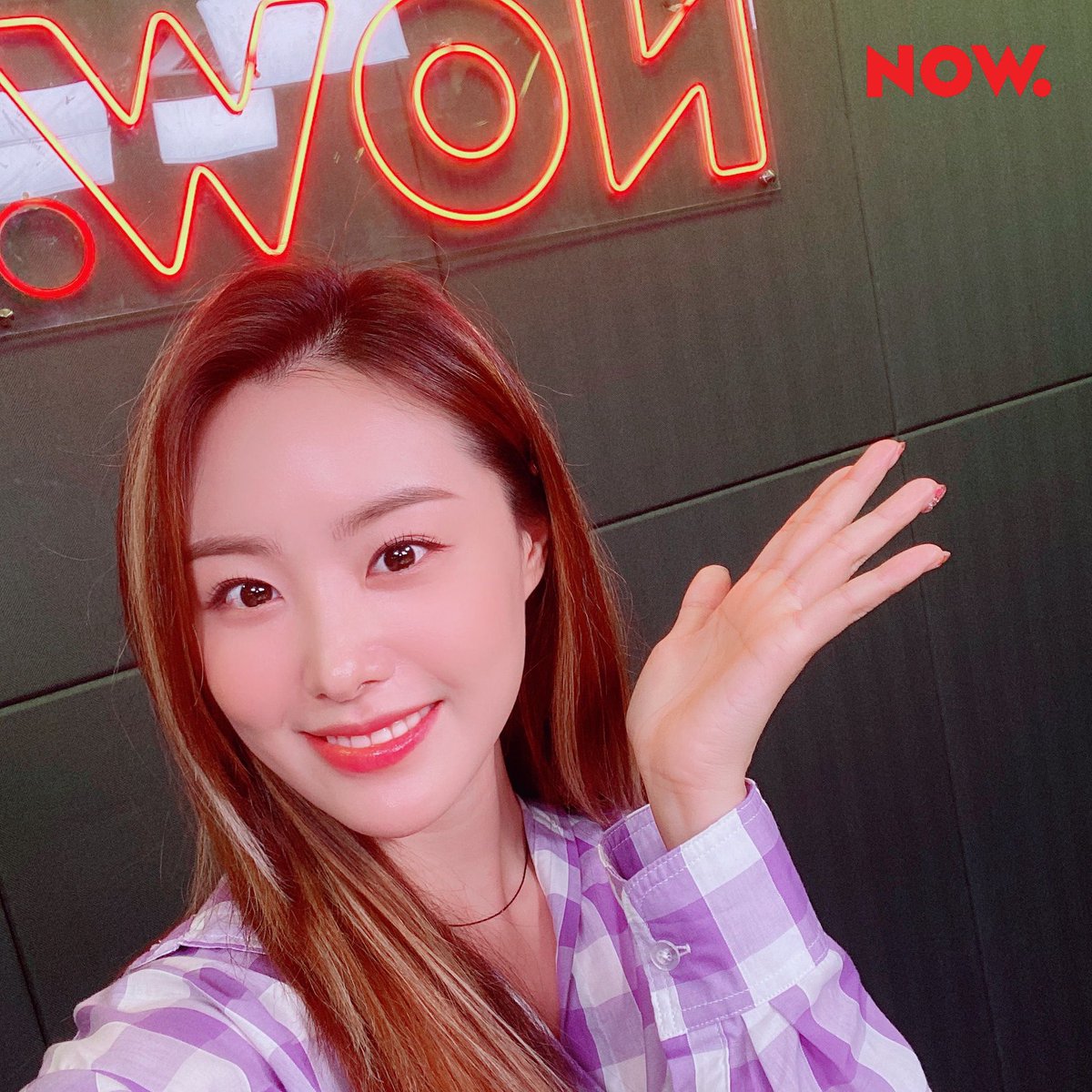 npop_zip's tweet photo. #6시5분전 어제 나온 신곡📀 #MIL 을 발매한 #송지은 과 생방송 중입니다✨ 약 4년만에 나온 신보인 만큼~ 나눌 얘기가 엄청 많을 예정😍 지금 #네이버앱 에 오시면 바로 들으실 수 있어요>_< #NOW온에어 #SONGJIEUN ➡️ (바로듣기_클릭) https://t.co/zINNQGuBCb https://t.co/x5u7yBsxeL