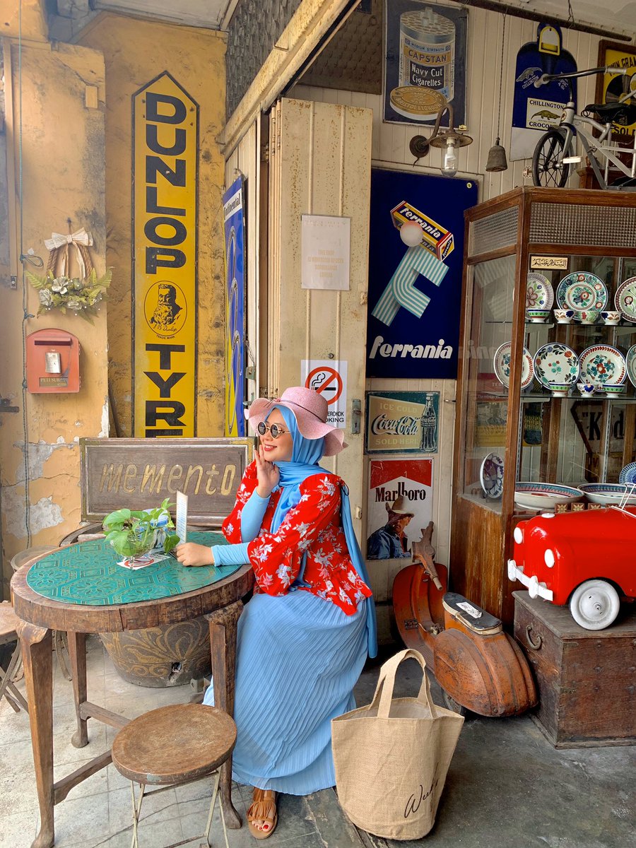  Jangan lepas peluang untuk OOTD di setiap sudut yang menarik Selain Laksa Nyonya terdapat juga menu menarik yang lain