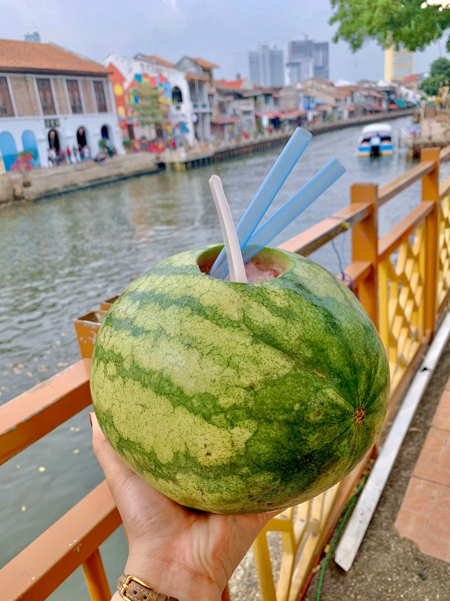  Cendol Jam Besar - Pilih meja tepi sungai baru ‘feeling’ len macemmm hehhe- I pilih cendol biasa, memang betul sangat sedap!- oh oh jangan lupa air buah tembikai fresh- Harga buah ikut saiz.