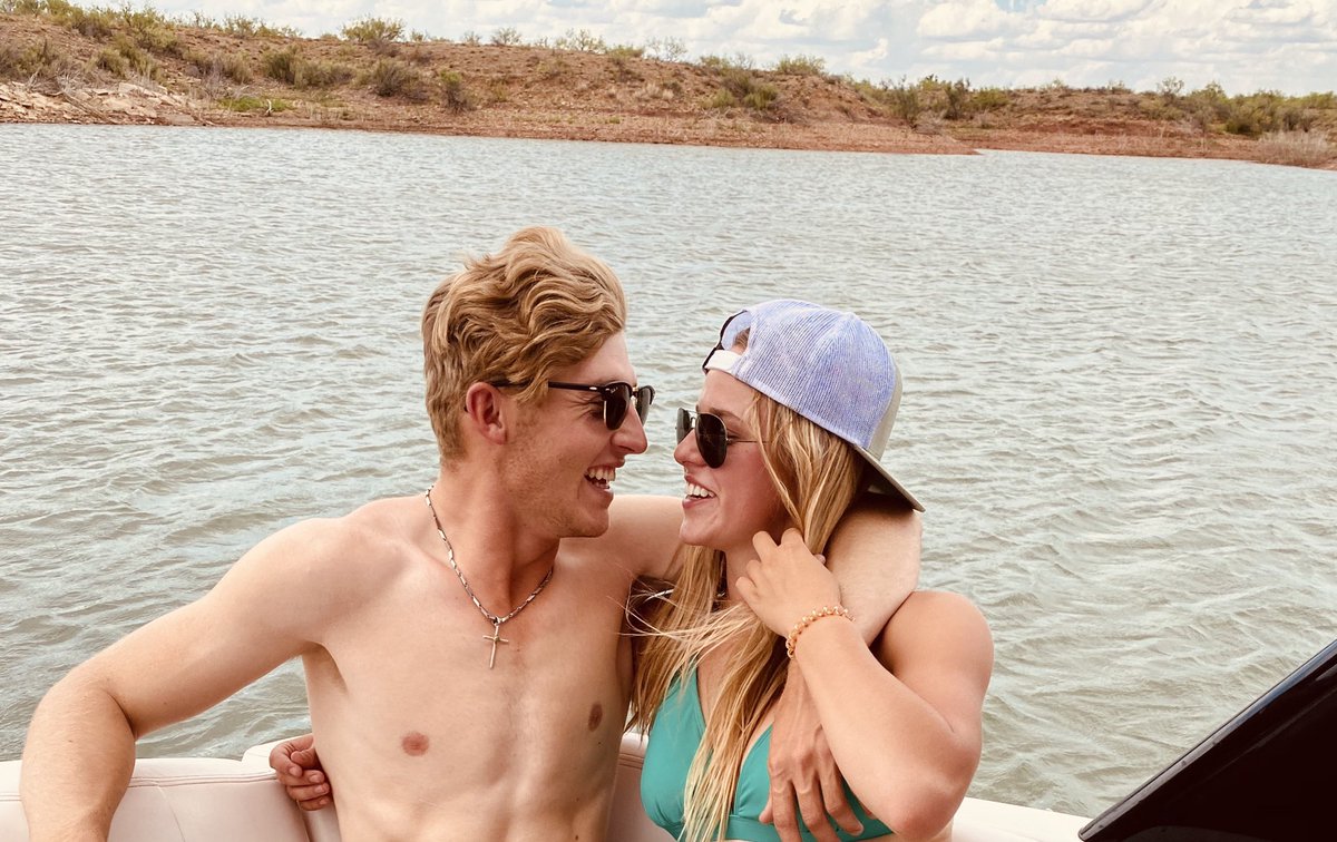 webb_karli's tweet photo. We might no be everyone’s cup of tea, but we’re each others twisted tea and that’s more than fine w me https://t.co/eVm0Q2XRul