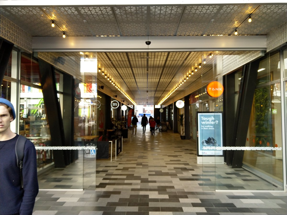 And at almost every block, there's a laneway of some sort. Throughout the rebuild, they've gone mad for laneways, and I LOVE it. There's all sorts of little nuggets hidden down them and they break the big blocks up nicely (3/15)