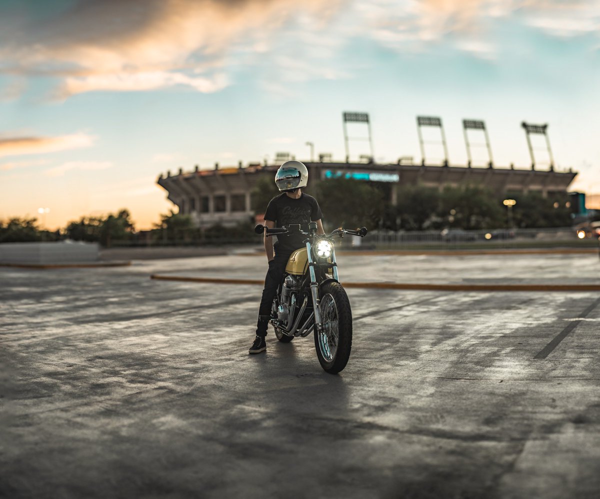 lespaulster11's tweet photo. Realized I never post photography stuff on here, thought I might give it a go with some of my favorites over the last year 😊 https://t.co/i65khw2L9S