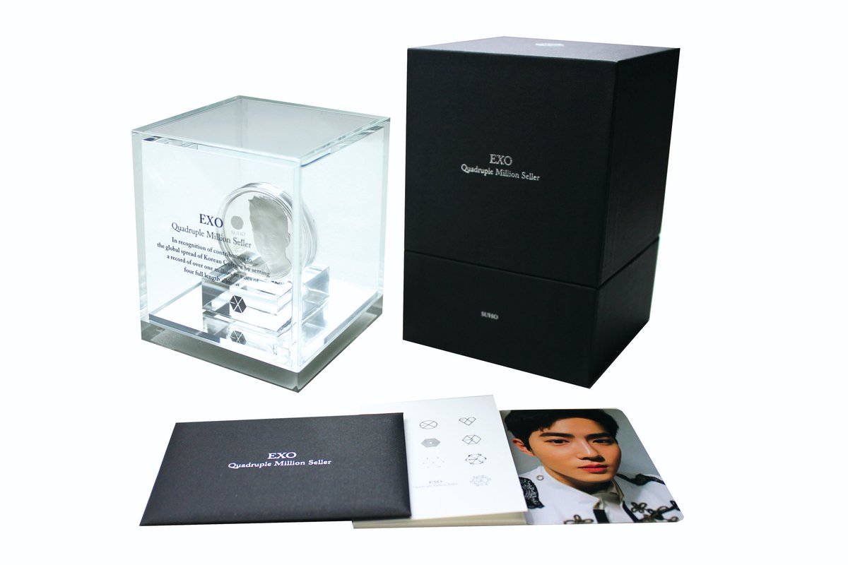 solipcontents's tweet photo. [2020 EXO MEDAL Global Limited Sales]

EXO Offcial Medal package configuration_Suho
Buy: https://t.co/OsjiI3kTUz

#WeareoneEXO #EXOmedal #globallimited #EXO 
#엑소공식기념메달 #Dreamconcert #Suho https://t.co/P8zbA2n6XZ