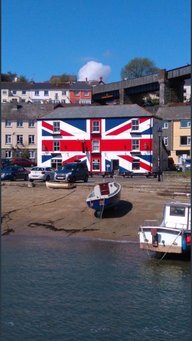 1Fubar's tweet photo. Proper British pub. The Union Inn at Saltash. Please share and drop in if you're in the area. https://t.co/isB0n7ckdp
