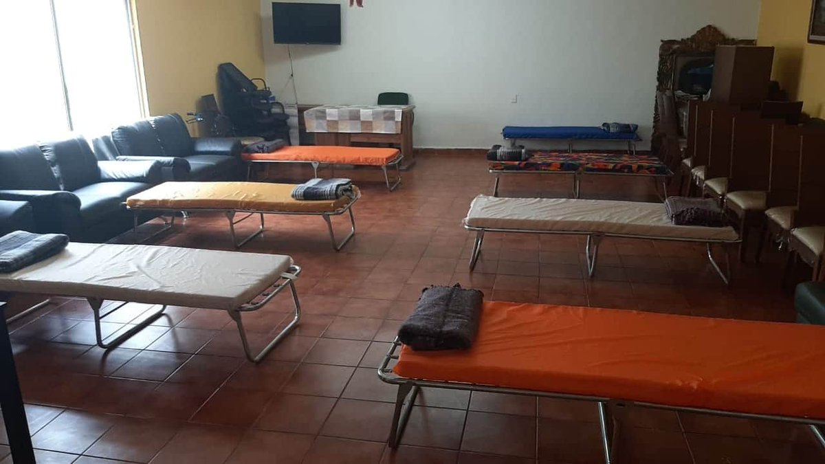 miguelbtrevino's tweet photo. Si tú o alguien que conoces necesita resguardarse con su familia en un lugar seguro, cuentan con nosotros.

Llama al 81 8988 2000 y te brindarán todo el apoyo que necesitas.

Por favor RT para que llegue a quien pueda necesitarlo.

#SPGG 
#HuracánHanna https://t.co/0xnwHfmdGm