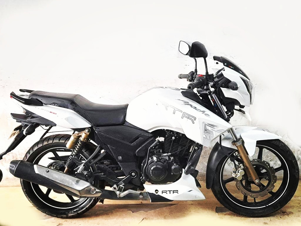 Wheeler48014191's tweet photo. ✅ #Apache_RTR_180 
✅ 2018 Last Model 
✅ 6000 Km Run
✅ First Owner 
✅ Cash Purchase 
✅ For Price &amp; More details,  Please Call or WhatsApp us on 98.356.55.55.3
Address - Kokar, Near Mahamaya Dharm Kaanta, Ranchi, Jharkhand https://t.co/AZoR9jhUL7