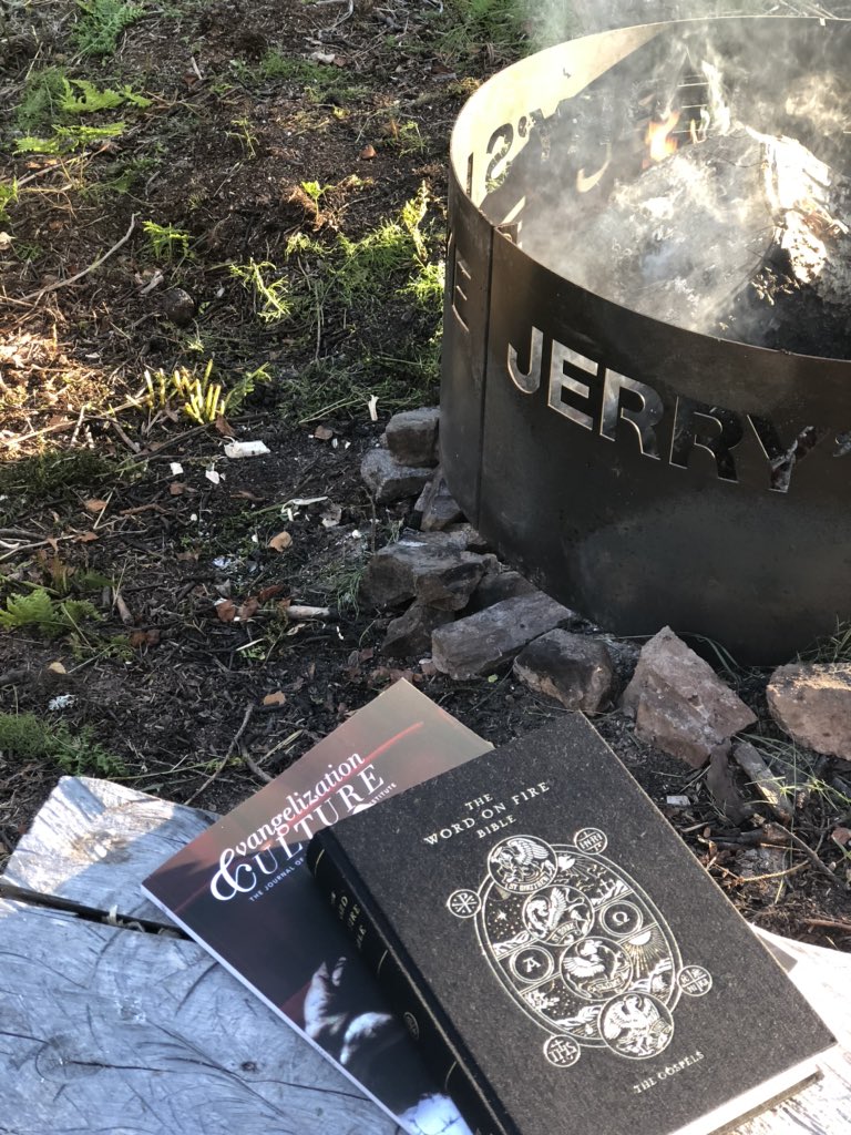 kmorgang's tweet photo. Sunset on Jerry Lake, Alaska. Reading my new Word on Fire Bible and journal. What a beautiful way to study and contemplate Godโs Word. @cmorganmusic @WordOnFire #jerrylake #remember13 https://t.co/pEY30nQSFh