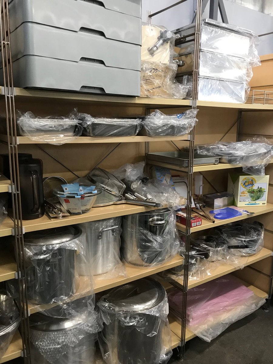 ChuboSoko's tweet photo. 厨房創庫では厨房機器だけではな��、鍋やレードル
スケールや蒸し器など、備品も多数展示・販売いたしております。また、店内にない商品も、カタログよりお取り寄せいただけます。ぜひご来店ください！
#長野
#厨房創庫
#厨房機器
#厨房備品 https://t.co/hzsHvQcbXv
