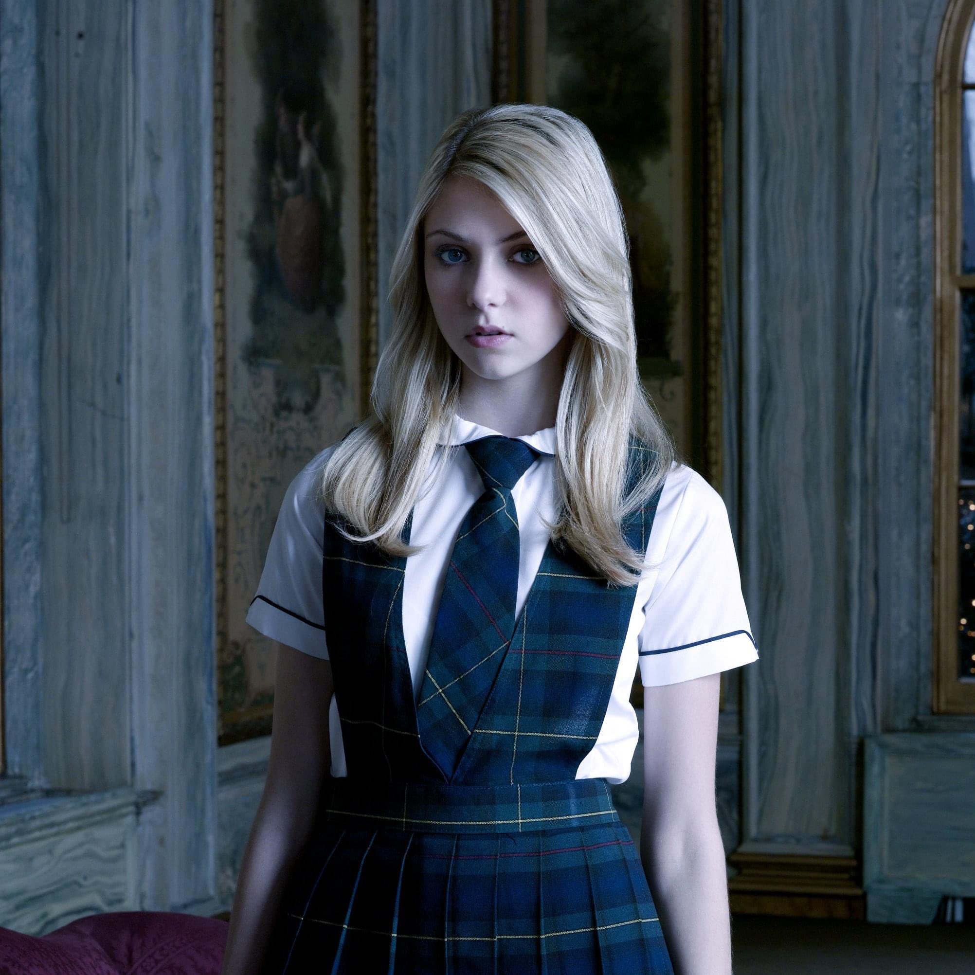Happy Birthday, Taylor Momsen! Love it I wish the series continue again!! 