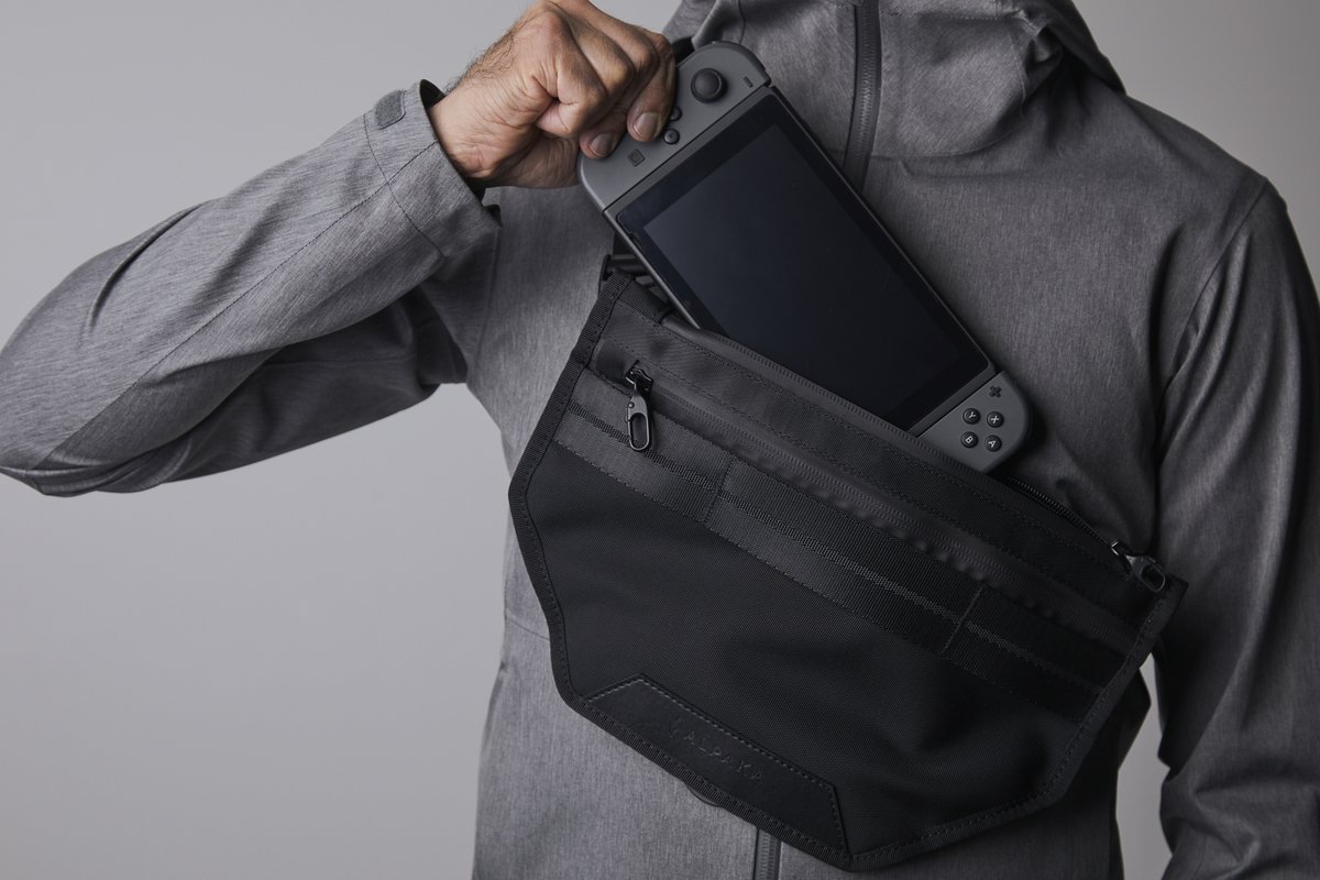 Now available: The Atom X Sling 🚀

The Atom X Sling is a lightweight modular bag engineered with thoughtful details:

✔️ Anti-microbial copper/silver lining (front compartment)
✔️ RFID blocking front compartment
✔️ Anti-theft, lockable zippers

alpakagear.com/products/atom-…