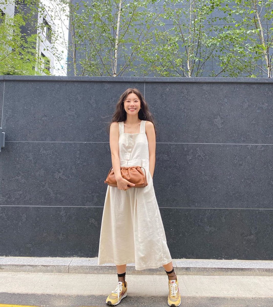 parksojns's tweet photo. sojin has been glowing lately and i’m living for it 🥺 https://t.co/8CRYbYw3oB