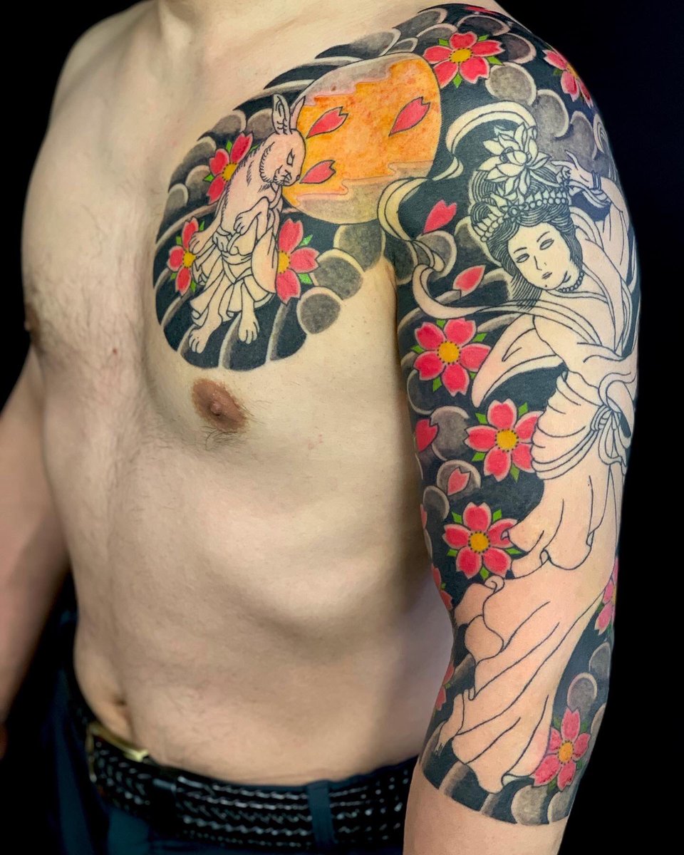 horiyu_official's tweet photo. 腕ひかえ七分 途中経過
#天女 #羽衣天女 #桜
#日本伝統刺青 #traditionaljapanesetattoo #japanesetattoo #japan #刺青 #irezumi #和彫り #wabori #タトゥー #tattoo #tattooartist #前橋彫ゆう #初代彫ゆう #彫ゆう #horiyu #墨鎧文身 #インクアーマータトゥー #inkarmor #inkarmortattoo https://t.co/SycjlgscG0