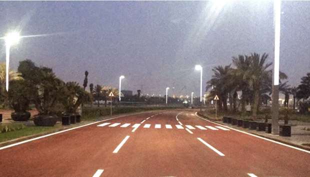 1. Red road: Red road is located within the boundaries of Al Bidda Park and extends from Qatar National Theatre to the Emiri Diwan roundabout.The street is the first of its kind in Qatar as it is covered with red asphalt.