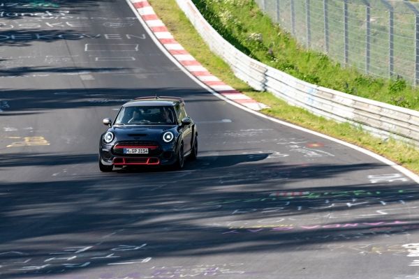 BMW Group España tweet media
