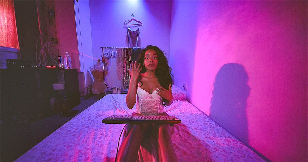 numa perrierdirected: jezebellook out for: the perfect find