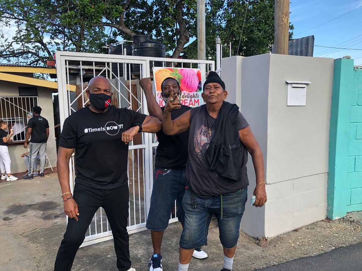 timeisnowtt's tweet photo. We meet greatness everyday in Laventille West. ✊🏽✌🏽💪🏽 #TimeIsNOWTT https://t.co/Kjs8j829Hb