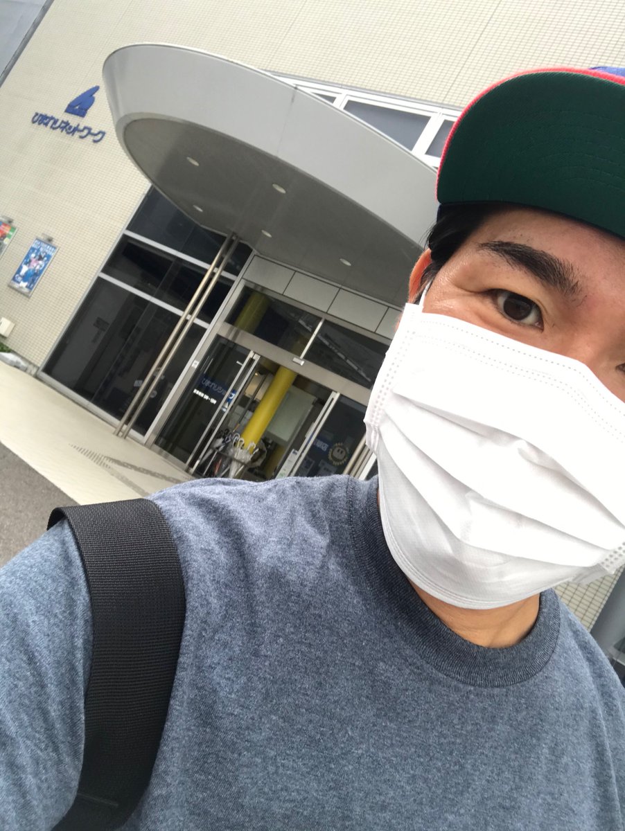 TUT_1026's tweet photo. 昨日はEmiliowlのラストライブを観に行ってきました
ラストってのは寂しいけど
今後の展開を楽しみにしようと思います

久しぶりにkaijyu君の
ライブも見れたし
良き日曜日でした

さぁ今夜22時からは
ボンバスティックレディオ です

ちなみにEmiliowlは
木曜日を担当してます！

FMとよた　78.6MHz https://t.co/FWatK2n2CA