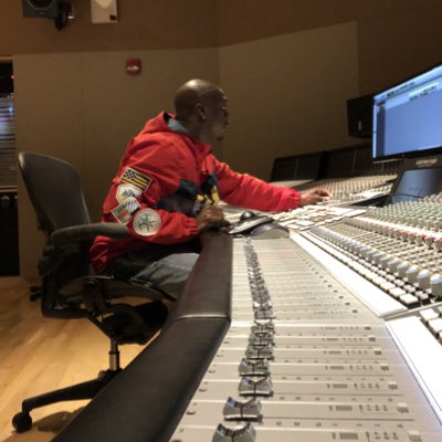 ChrisBurks9's tweet photo. #NewProfilePic https://t.co/D78TOEKovR